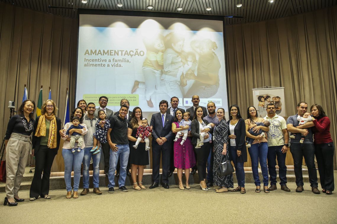 O ministro da Saúde, Luiz Henrique Mandetta, lança a campanha anual de incentivo à amamentação, durante a solenidade de abertura da Semana Mundial de Amamentação 2019, na sede da Opas em BrasÃlia.