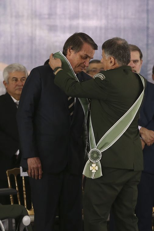 Valter Campanato/Agência Brasil O Presidente Jair Bolsonaro participa da solenidade de passagem de Comando do Exército do general Eduardo Dias da Costa Villas Bôas ao general Edson Leal Pujol.