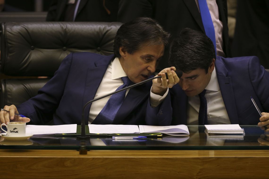 Valter Campanato/Agência Brasil O presidente do Senado, Eunício Oliveira durante sessão plenária, para apreciar e votar o projeto da Lei de Diretrizes Orçamentárias (LDO) para 2019