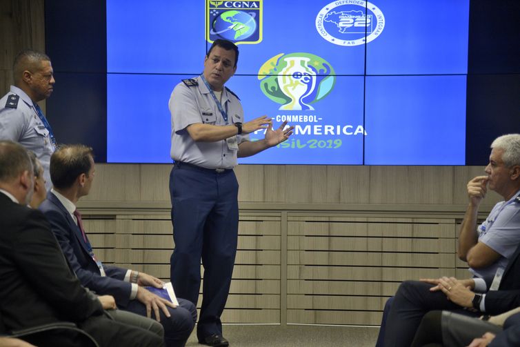 O Comando da Aeronáutica inaugura uma Sala Master de Comando e Controle - Copa América 2019, no Centro de Gerenciamento da Navegação Aérea (CGNA). Na foto, o comandante do CGNA, coronel aviador Sidnei Nascimento de Souza.