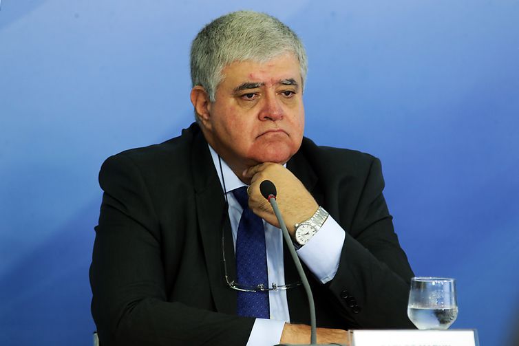 O ministro da Secretaria de Governo, Carlos Marun,  fala à imprensa após reunião do gabinete de monitoramento criado para acompanhar o movimento dos caminhoneiros.