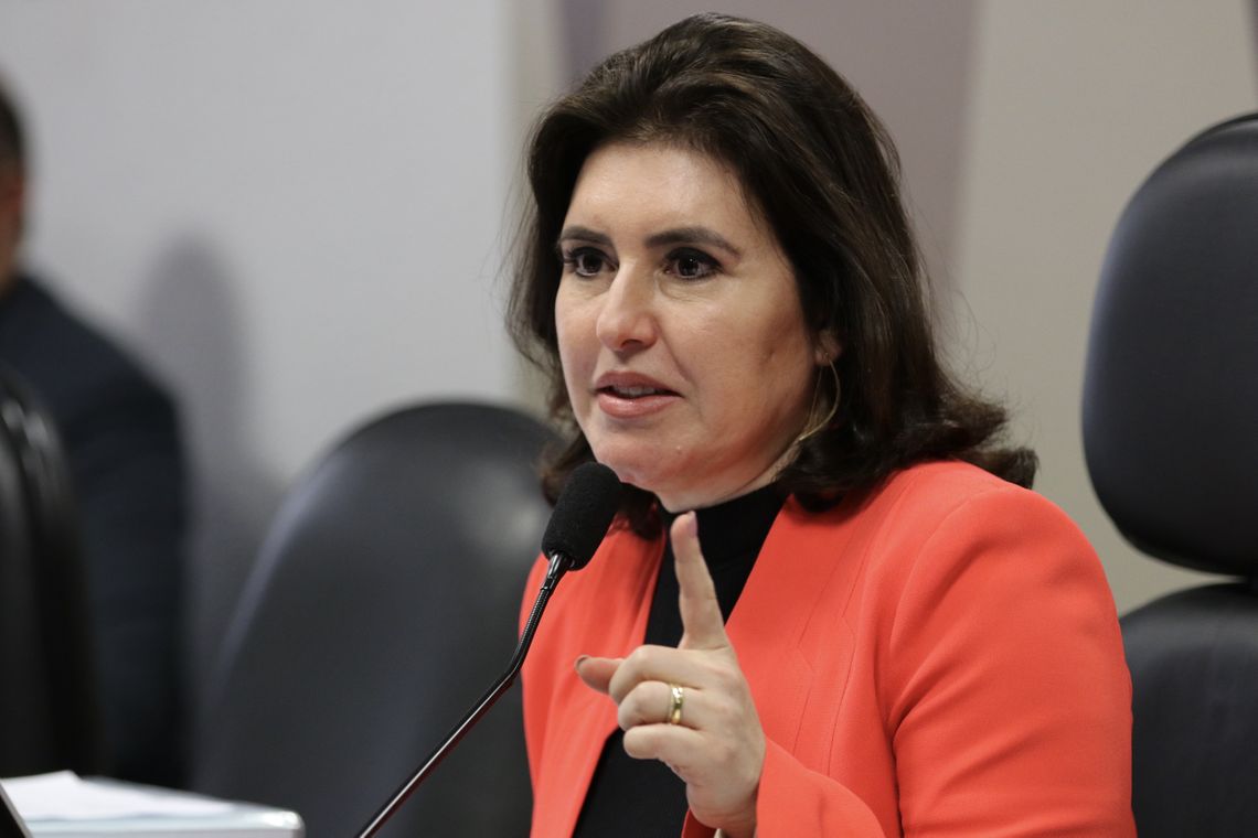 A presidente da CCJ, senadora Simone Tebet, durante a reunião deliberativa para análise da PEC 6/2019, que modifica o sistema de Previdência Social.
