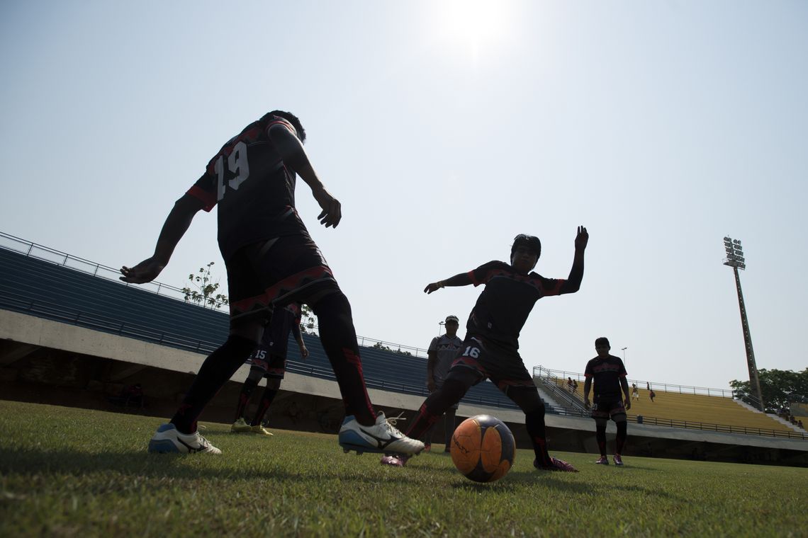 Marcelo Camargo/Agência Brasil Palmas - Índios Kyikatejê e Parakatejê se aquecem antes de partida de futebol contra os índios Canela (Marcelo Camargo/Agência Brasil)