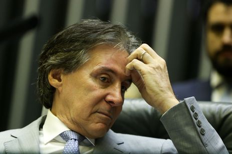 O presidente do Senado, EunÃcio Oliveira, durante comissão geral sobre o preço dos combustÃveis no Brasil.