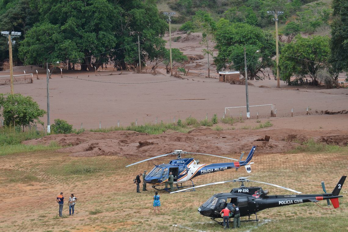 08 15:53:04 Barra Longa(MG) - A cidade de Barra Longa/MG, atingida pela enxurrada de lama tóxica proveniente do rompimento da barrragem tenta se recuperar dos transtornos causados pelo incidente (Antonio Cruz/Agência Brasil)