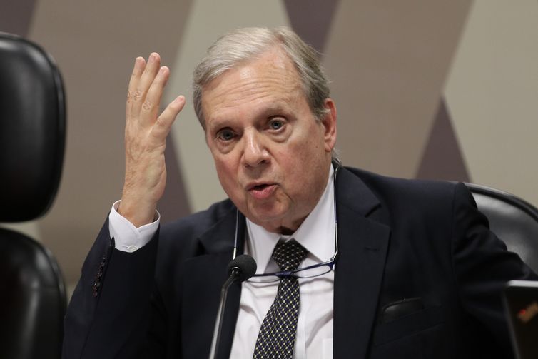 O relator da PEC 6/2019, senador Tasso Jereissati, durante a reunião deliberativa para análise da PEC 6/2019, que modifica o sistema de Previdência Social.