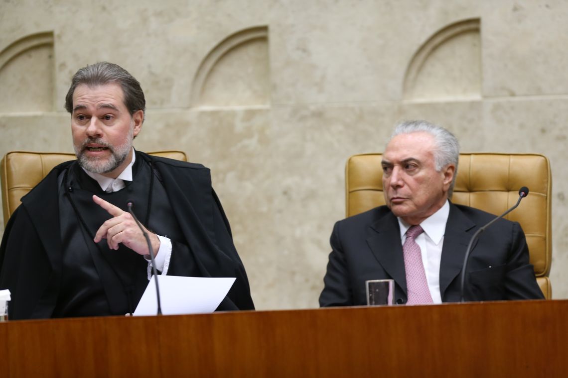 Fabio Rodrigues Pozzebom/Agência Brasil O novo presidente do Supremo Tribunal Federal (STF), ministro Dias Toffoli, e o presidente Michel Temer, durante sessão solene de posse.