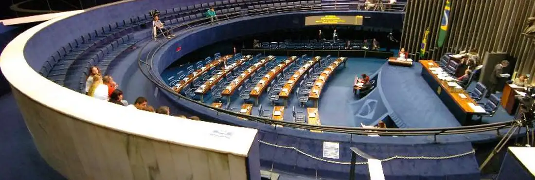 Resultado de imagem para CCJ do Senado