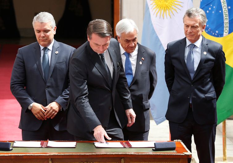 o presidente do Brasil, Jair Bolsonaro, o presidente do Chile, Sebastian Pinera, participam da cúpula de Prosul