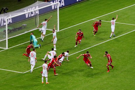 Copa 2018: Espanha e Irã. Gol do Irã anulado depois de uma revisão VAR.