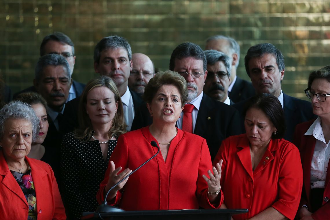José Cruz/Agência Brasil Brasília - Em pronunciamento no Palácio da Alvorada, Dilma Rousseff diz que, com a aprovação do impeachment, sofreu o segundo golpe de Estado em sua vida (José Cruz/Agência Brasil)