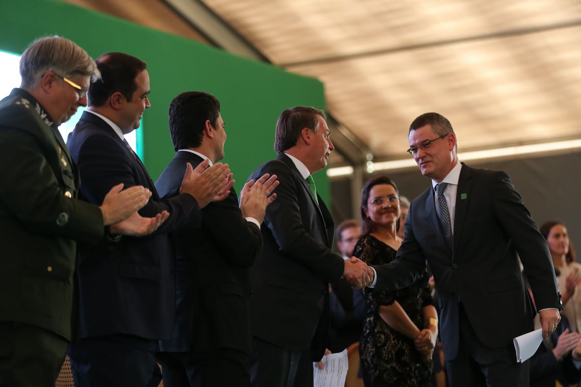 José Cruz/Agência Brasil O presidente Jair Bolsonaro, participa da cerimônia de encerramento dos cursos de formação profissional do ano de 2019, para ingresso na carreira Policial Federal