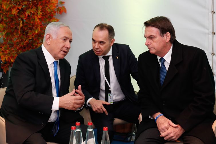 O primeiro-ministro de Israel, Benjamin Netanyahu, recebe o presidente da República, Jair Bolsonaro, em cerimônia oficial de chegada à Israel.