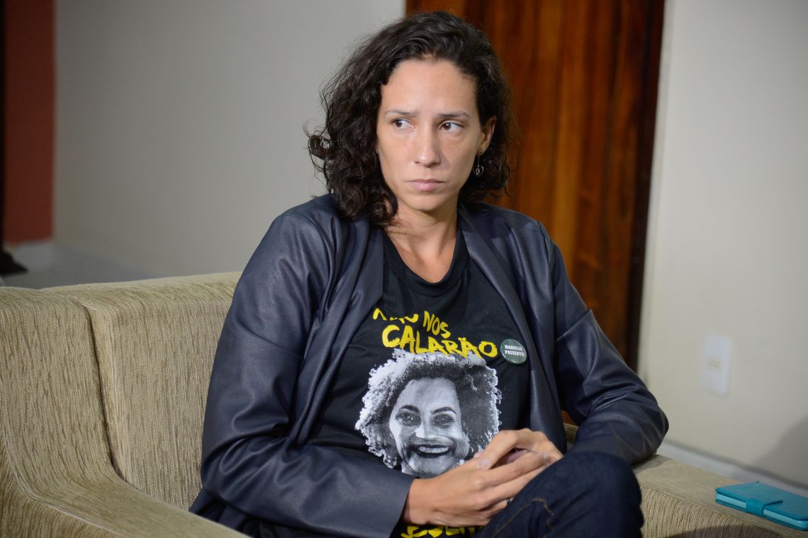 Tânia Rêgo/Agência Brasil Rio de Janeiro - Mônica Benício, viúva da vereadora Marielle Franco, durante reunião com o chefe de Polícia Civil, delegado Rivaldo Barbosa, sobre o andamento das investigações da morte da parlamentar e do motorista Anderson Gomes (Tânia