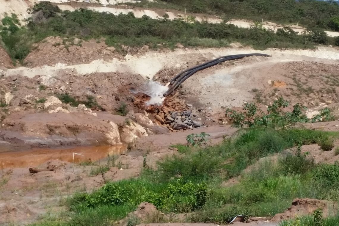 Léo Rodrigues/Agência Brasil Mariana/MG - Dique S3, uma das estruturas construídas para conter a lama que se espalhou após o rompimento da Barragem do Fundão (Léo Rodrigues/Agência Brasil)