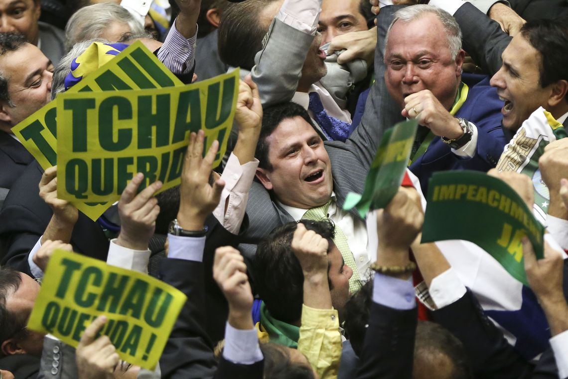 Marcelo Camargo/Agência Brasil Brasília - O Deputado Bruno Araujo profere o voto que garante a autorizacao do processo de impeachment da presidenta Dilma Rousseff, no plenário da Câmara dos Deputados (Marcelo Camargo/Agência Brasil)