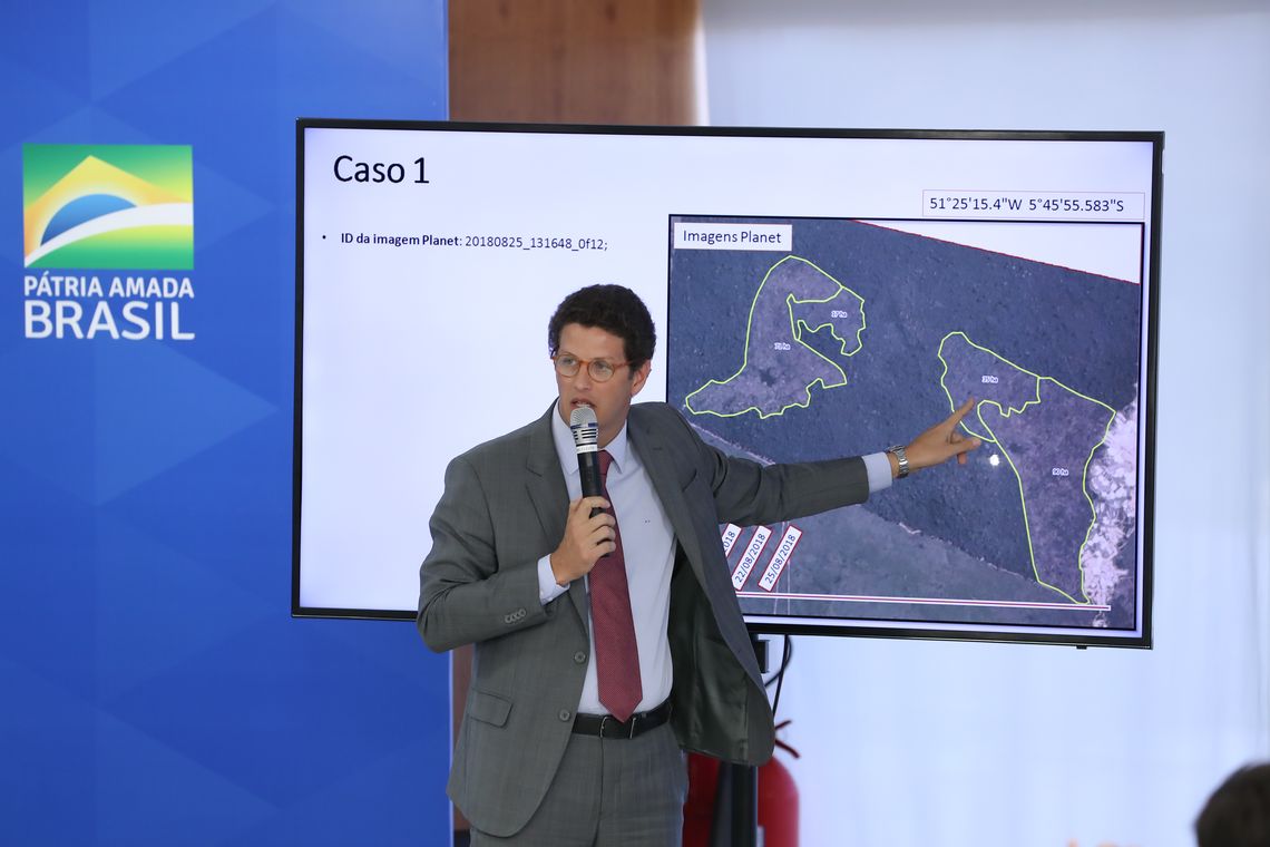 O ministro do Meio Ambiente, Ricardo Salles, durante coletiva de imprensa, sobre os dados do desmatamento divulgados pelo monitoramento ambiental do Instituto Nacional de Pesquisas Espaciais (Inpe)