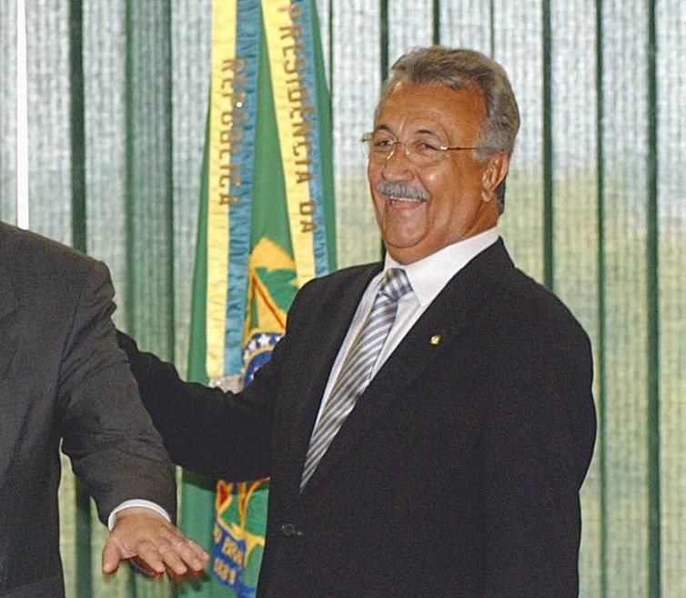 Jackson Barreto assume governo com desafio de elevar IDH de Sergipe