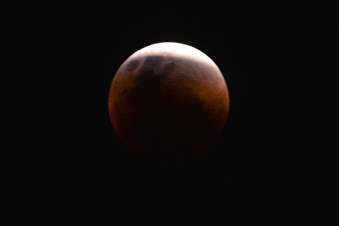 Maior eclipse total da Lua do século 21 ocorre nesta sexta Agência Brasil