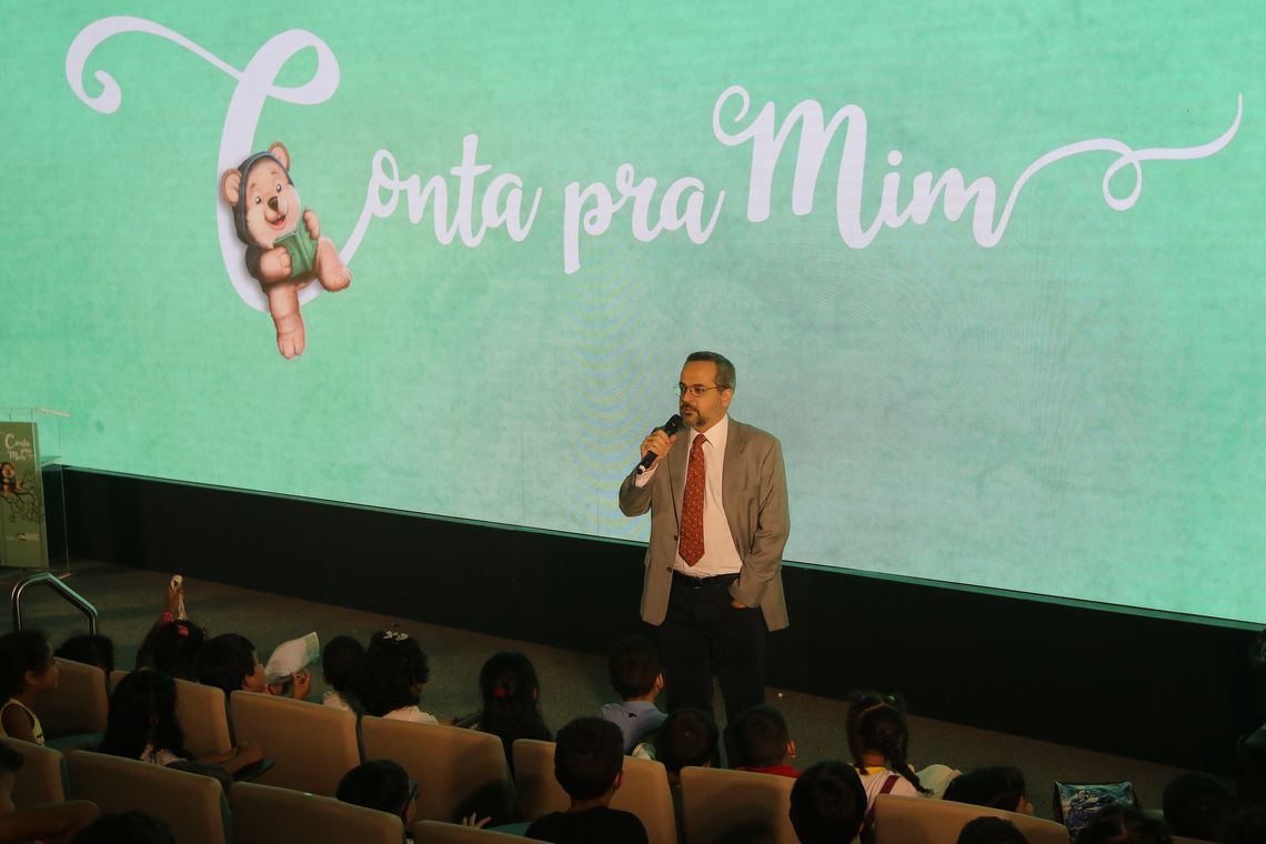 undefined O ministro da Educação Abraham Weintraub lança programa Conta pra Mim