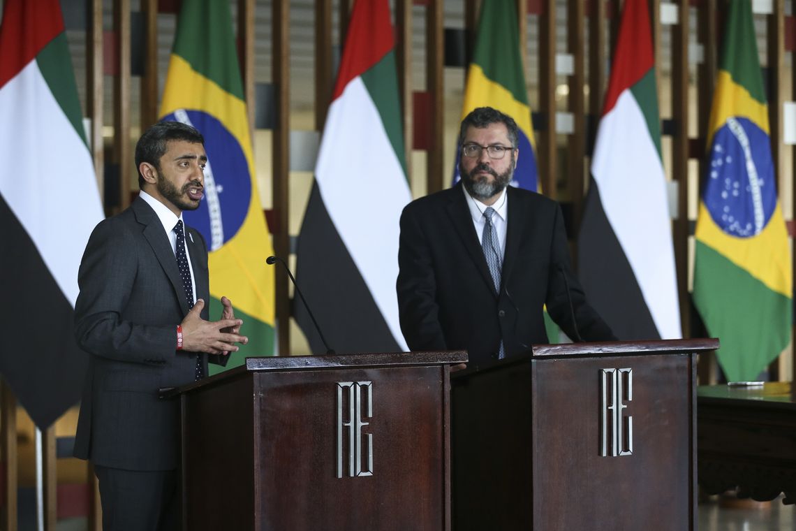 José Cruz/Agência Brasil O ministro das Relações Exteriores, Ernesto Araújo, recebe o ministro dos Negócios Estrangeiros e Cooperação Internacional dos Emirados Árabes Unidos, Xeique Abdullah bin Zayed Al Nahayan, no Palácio Itamaraty.