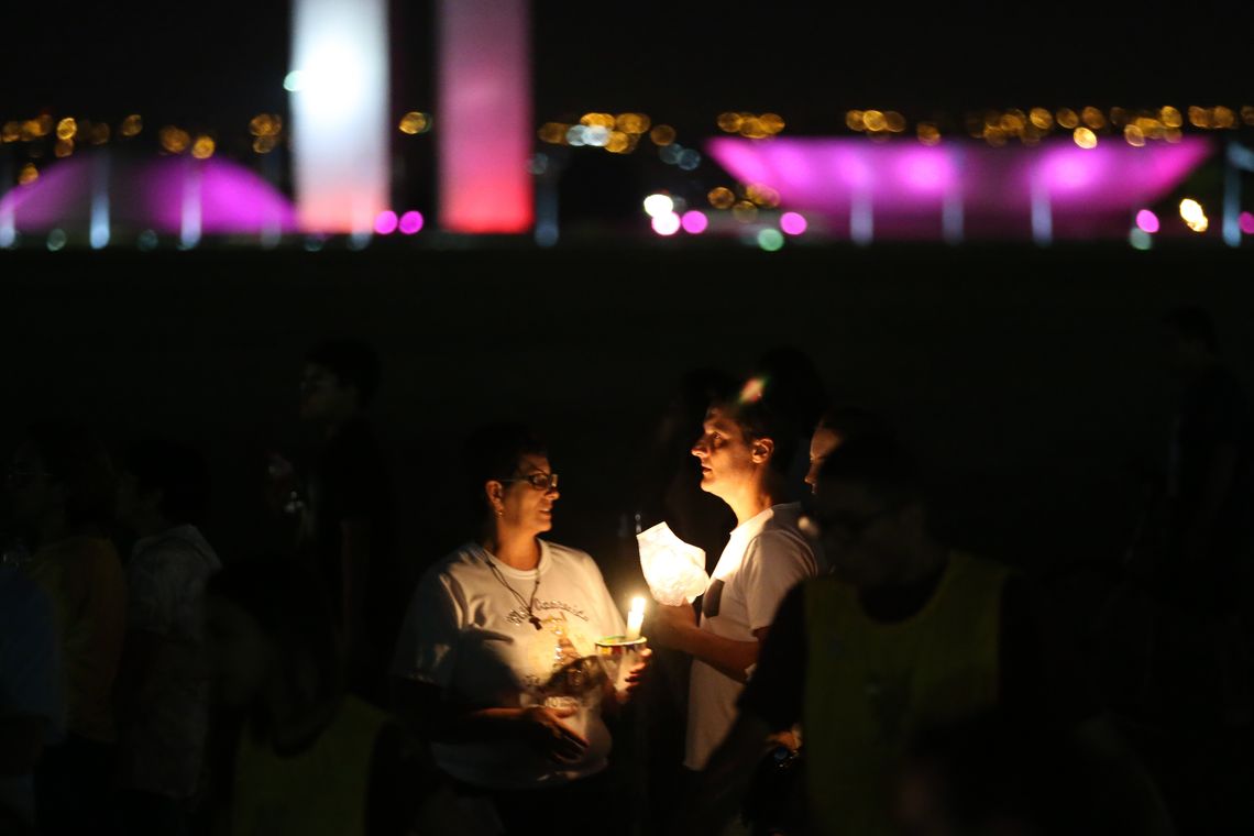 Marcello Casal jr/Agência Brasil Brasília - Arquidiocese de Brasília realiza missa solene e procissão durante Festa da Padroeira - Nossa Senhora Aparecida, na Esplanada dos Ministérios (Marcello Casal Jr/Agência Brasil)