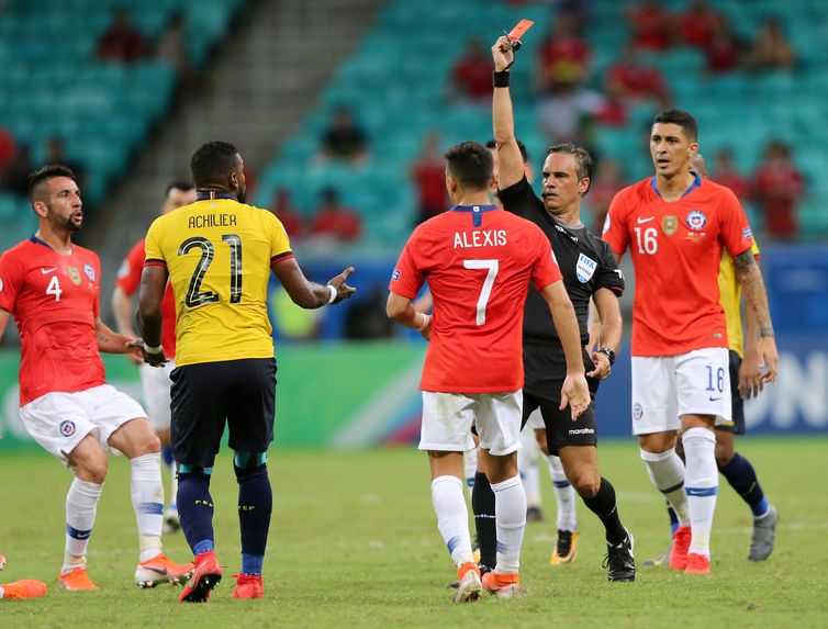 Chile e Equador jogam em Salvador pela Copa América