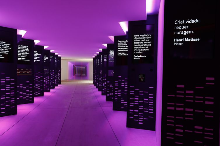 Sede da Casa Firjan, conhecida como Palacete Linneo de Paula Machado, em Botafogo, no Rio de Janeiro, abre a exposição “Transformação”, que ocupará o antigo edifício e os jardins, e fica em cartaz até dezembro.