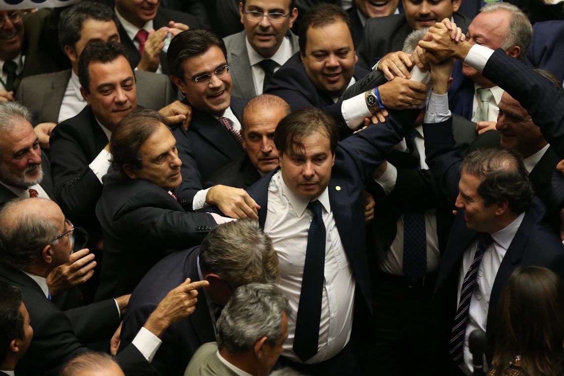 Fabio Rodrigues Pozzebom/Agência Brasil Brasília - O deputado Rodrigo Maia (DEM-RJ) foi eleito presidente da Câmara dos Deputados, com 285 votos. (Fabio Rodrigues Pozzebom/Agência Brasil)