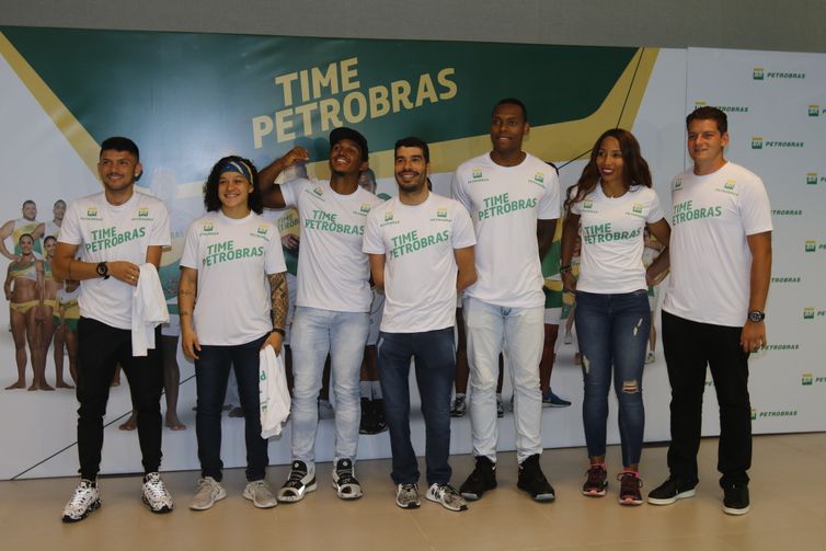 Time Petrobras: Petrúcio Ferreira (Paratletismo), Beatriz Ferreira (boxe), Isaquias Queiroz (canoagem), Daniel Dias (natação Paralímpica), Maicon Andrade (taekwondo), Silvânia Costa (Paratletismo) e Marcus D'Almeida (tiro com arco).