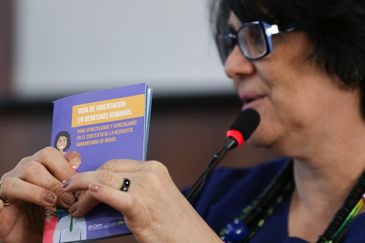 A ministra da Mulher, da Família e dos Direitos Humanos, Damares Alves, em parceria com a Organização Internacional para as Migrações (OIM/ONU), lança o "Guia de Orientação em Direitos Humanos", voltado a imigrantes venezuelanos.
