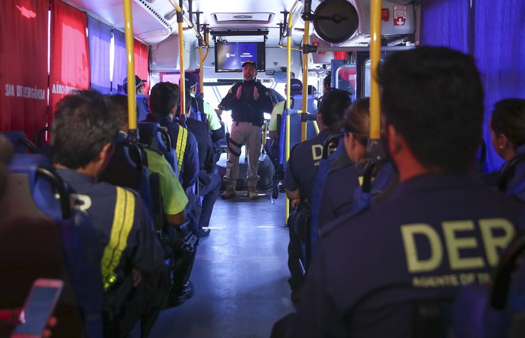José Cruz/Agência Brasil/Agência Brasil Blitz educativa no posto da Polícia Rodoviária Federal (PRF), localizado na BR 040.