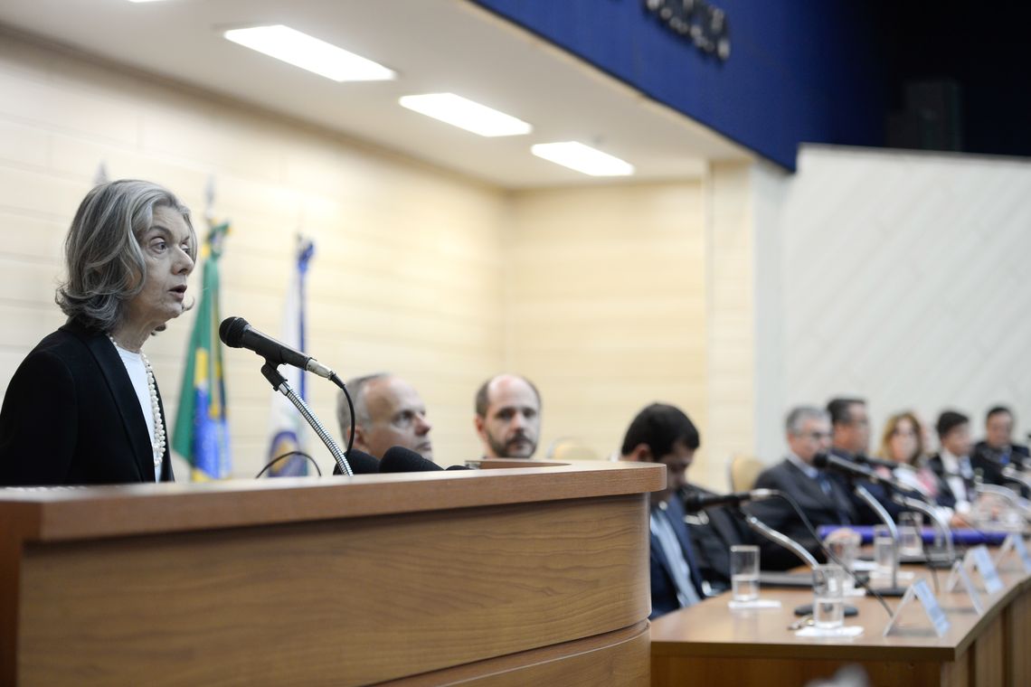 Tânia Rêgo/Agência Brasil Rio de Janeiro - A presidente do Supremo Tribunal Federal (STF), Cármen Lúcia, faz conferência sobre o tema: Brasil para a Paz, no Tribunal de Justiça do Rio (Tânia Rêgo/Agência Brasil)
