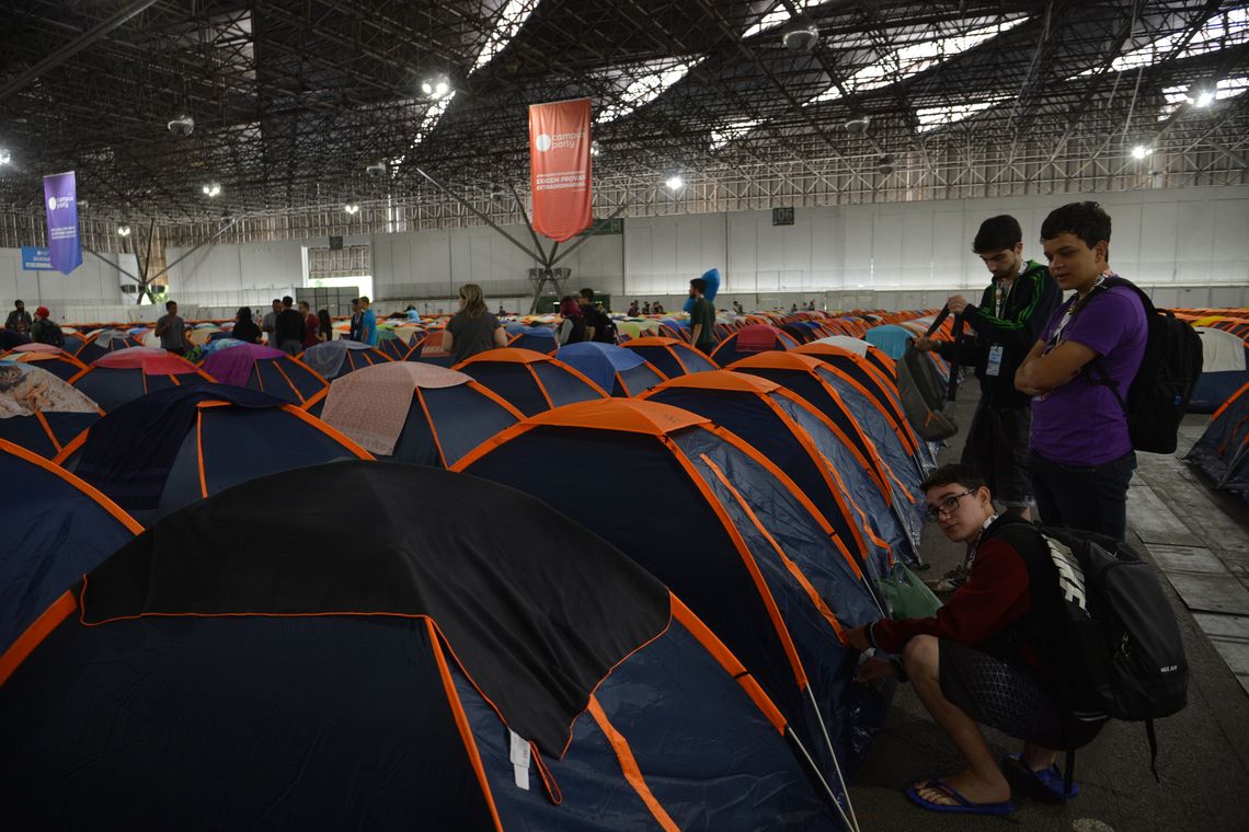 Rovena Rosa/Agência Brasil São Paulo - São esperados 12 mil campuseiros, que acampam no evento para aproveitá-lo 24 horas por dia, e 100 mil visitantes na 11ª Campus Party Brasil (Rovena Rosa/Agência Brasil)