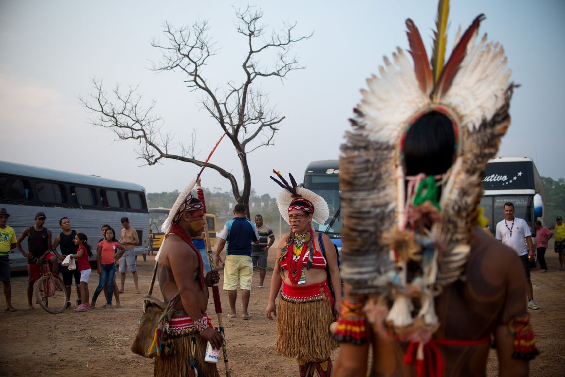 Marcelo Camargo/Agência Brasil Palmas/TO Índios Pataxó se reúnem em área próxima a Aldeia Okara, onde as etnias brasileiras estão hospedadas ( Marcelo Camargo/Agência Brasil)