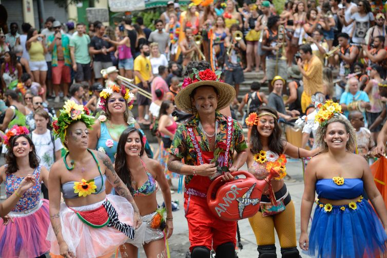 Carnaval Deve Atrair Mais De 10 Milhões De Turistas E Movimentar R 11 Bilhões Agência Brasil 6212