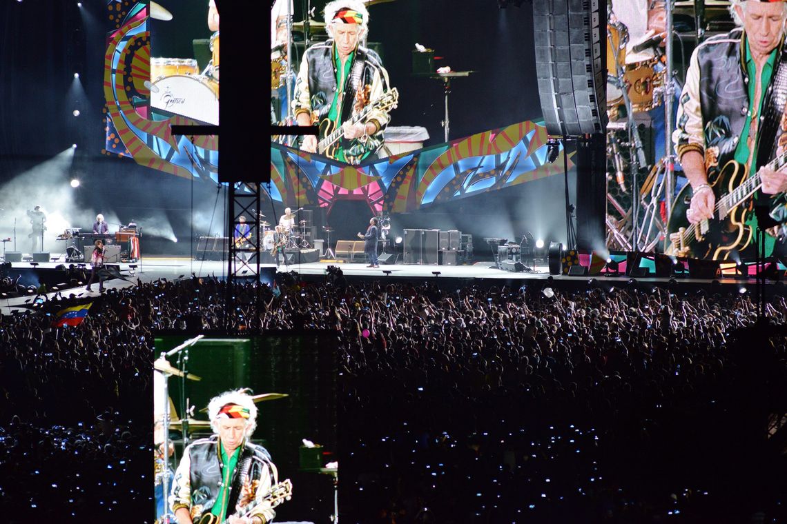 A banda de rock britânica Rolling Stones arrasta mais de meio milhão de pessoas para concerto em Havana (Agência Lusa/Direitos Reservados)