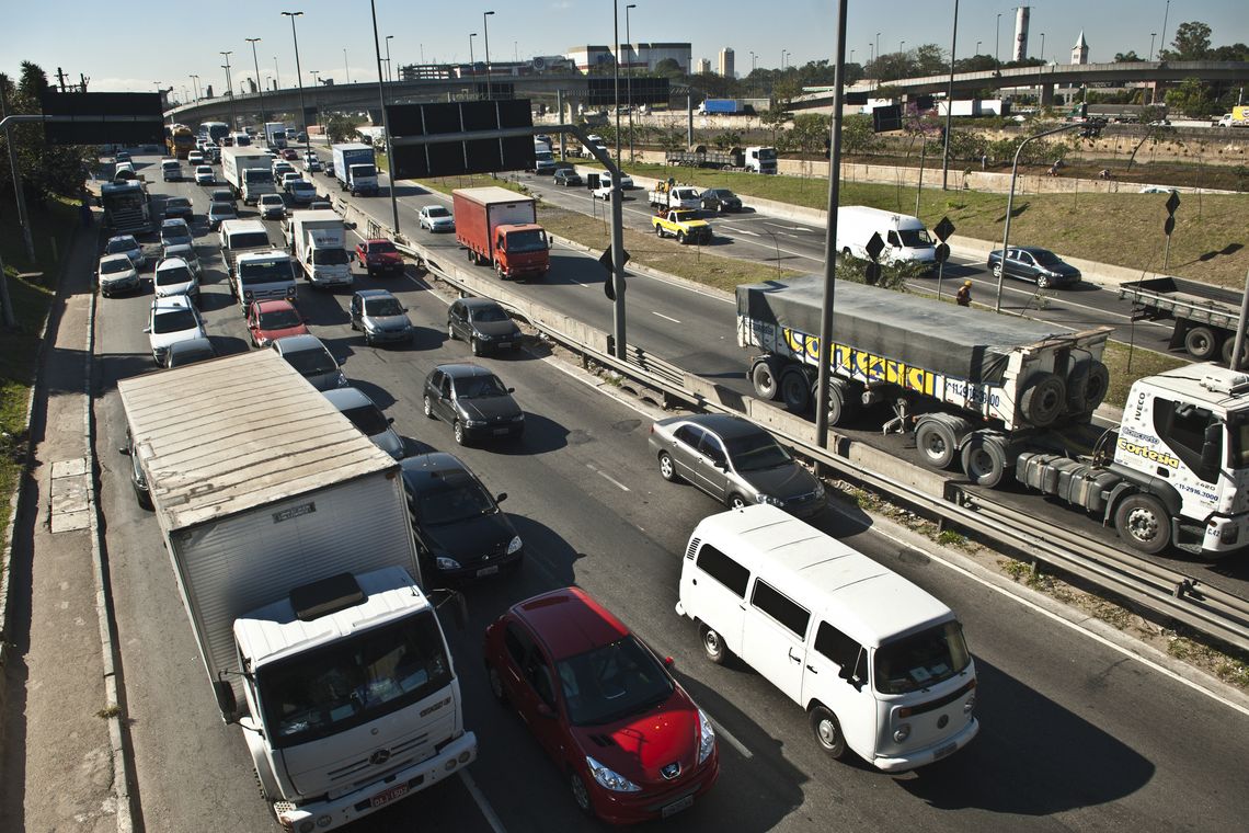Marcelo Camargo Trânsito congestionado na Marginal do Tietê