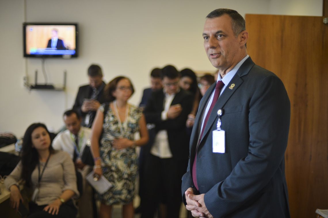 Marcello Casal JrAgência Brasil O general, Otávio Santana do Rêgo Barros, porta-voz do presidente, Jair Bolsonaro, fala com jornalistas no Palácio do planalto