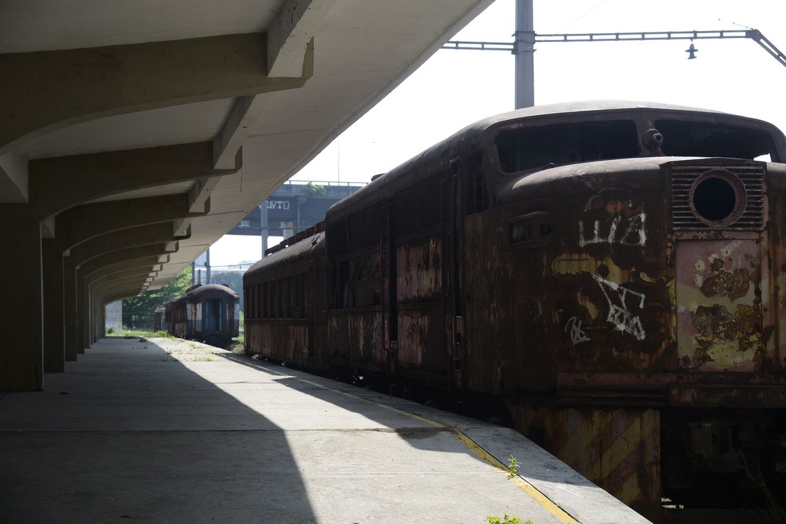 Fernando Frazão/Agência Brasil Estação ferroviária Barão de Mauá, na Leopoldina, onde está armazenado o acervo histórico da malha do Rio de Janeiro, que será preservado e digitalizado em parceria do MPRJ e a Secretaria de Transportes do Estado.