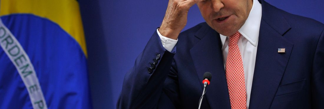 John Kerry visita o Brasil Em visita ao Brasil, secretário de Estado dos Estados Unidos, John Kerry, concede entrevista