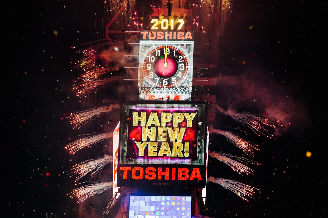 ALBA VIGARAY/Lusa Nova York -Festa de réveillon 2017 na Times Square, em Nova York (ALBA VIGARAY/Lusa)