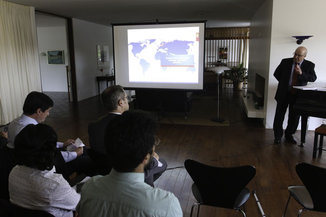 Fabio Rodrigues Pozzebom/Agência Brasil O presidente do Instituto Nacional de Pesquisa Industrial (INPI), Cláudio Furtado, fala durante lançamento da nova fase do projeto de Cooperação Estratégica no setor de inovação entre os governos do Brasil e da Dinamarca.