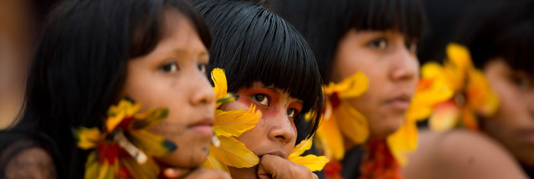 Índios acompanham as competições no segundo dia dos Jogos Mundiais dos Povos Indígenas