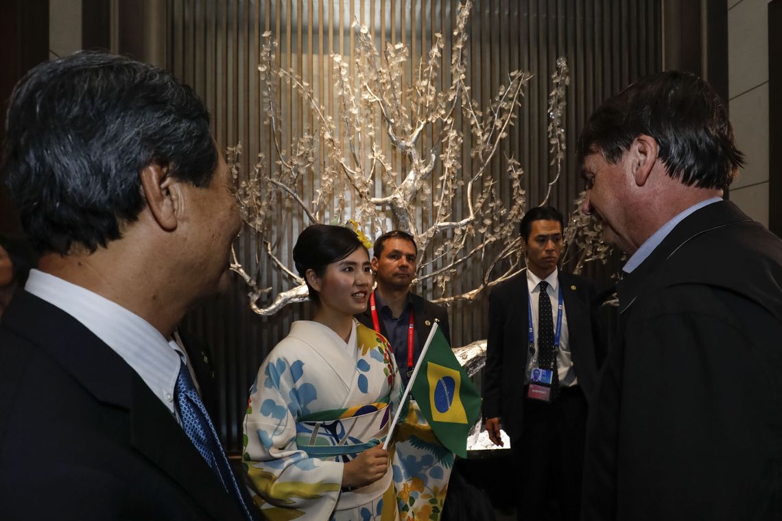 Presidente da RepÃºblica, Jair Bolsonaro, durante chegada ao hotel St. Regis, em Osaka. 