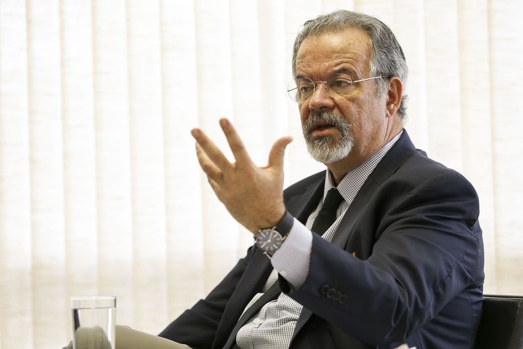 O ministro da Segurança Pública, Raul Jungmann, durante entrevista para a Agência Brasil