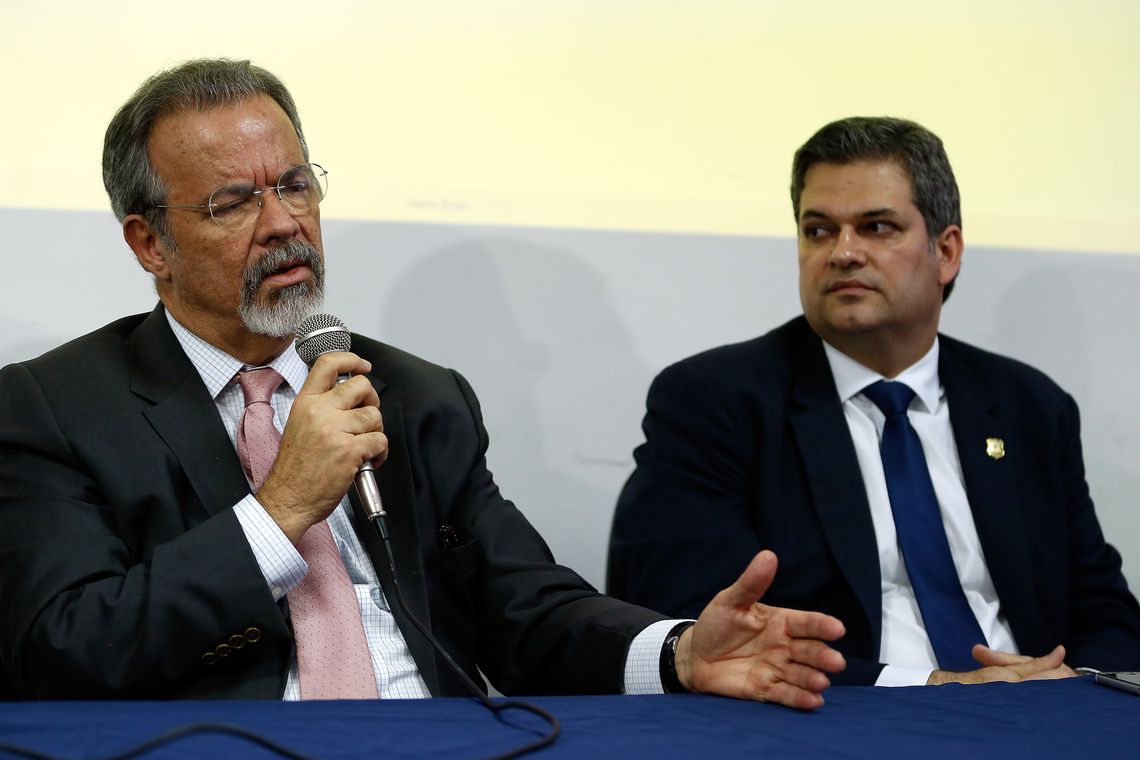 Tomaz Silva/Agência Brasil Rio de Janeiro - O ministro da Segurança Pública, Raul Jungmann, e o diretor-geral da Polícia Rodoviária Federal, Renato Dias, durante evento de ampliação do sistema Alerta Brasil (Tomaz Silva/Agência Brasil)