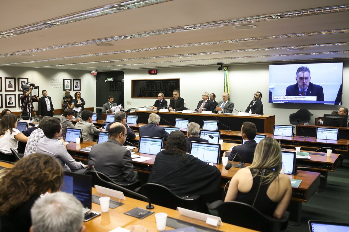 Marcelo Camargo/Agência Brasil Brasília - O presidente dos Correios, Guilherme Campos, participa de audiência conjunta das comissões de Ciência, Tecnologia, Comunicação e Informática; de Direitos Humanos e Minorias; de Finanças e Tributação; e de Integração Nacional,