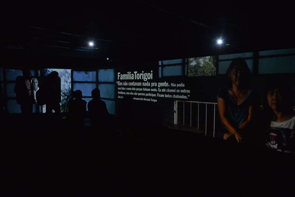 Rovena Rosa/Agêncioa Brasil A mostra imersiva A Falta Que Você Faz, com imagens da fotógrafa Marizilda Cruppe, retrata o drama de famílias de pessoas desaparecidas, no Museu da Imagem e do Som, em São Paulo.