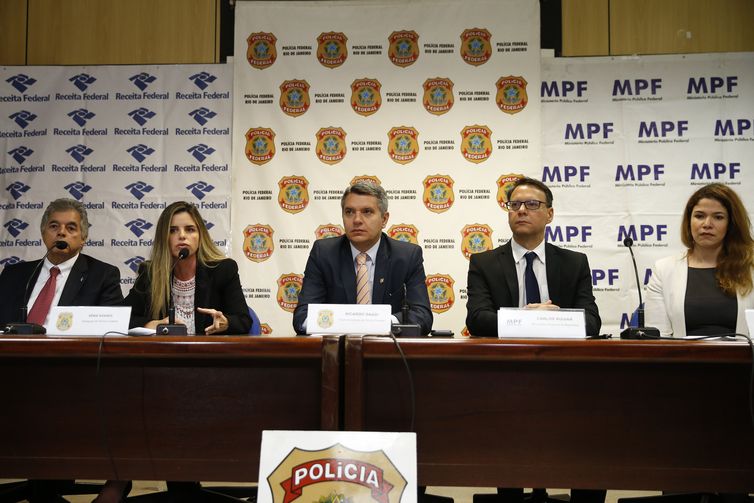 Coletiva de imprensa sobre a Operação Furna da Onça, na sede da Polícia Federal, no Rio de Janeiro.